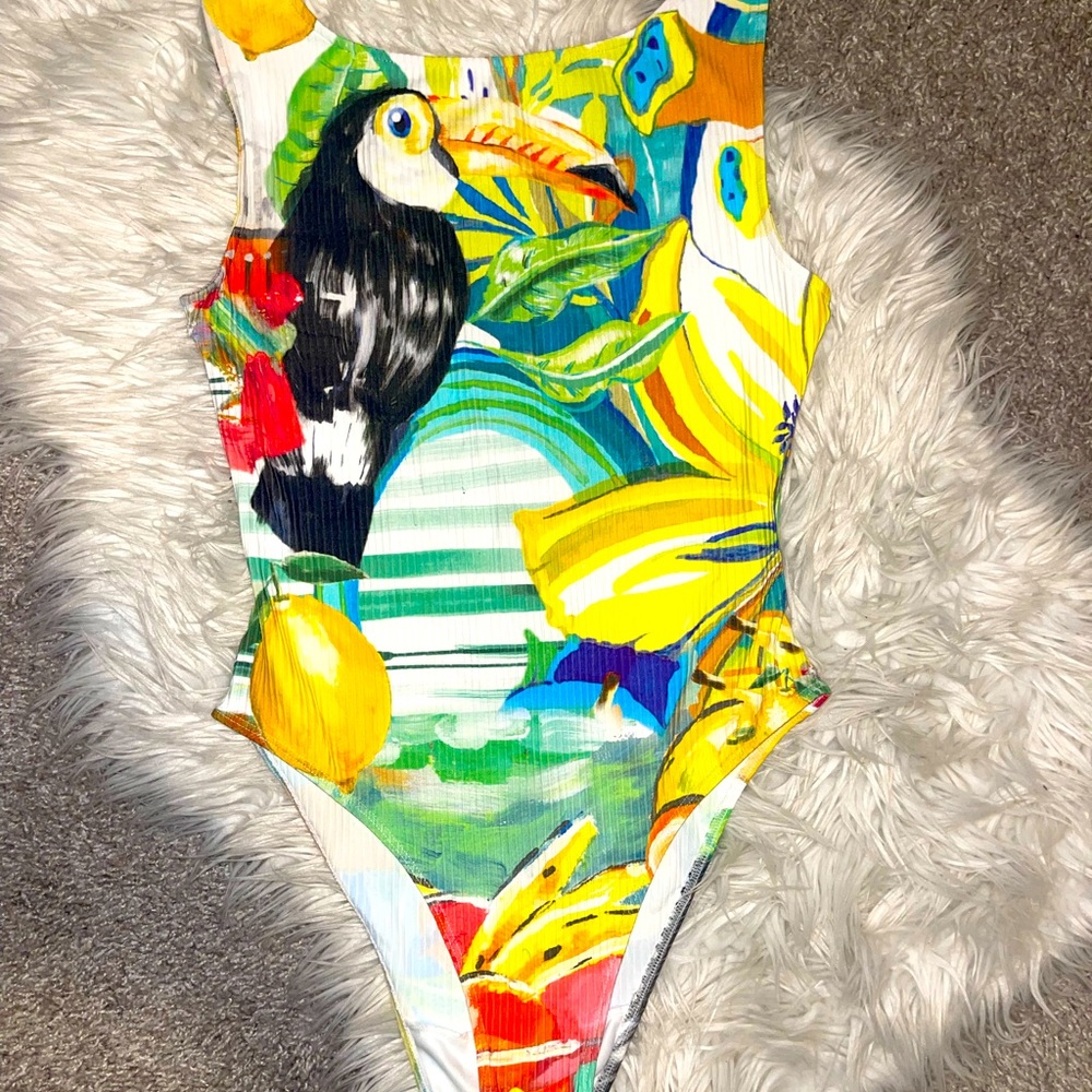 Desigual tucán body suit. New never worn size mediums!